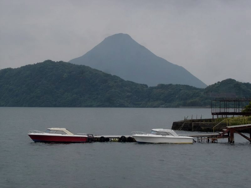 池田湖のイメージ（モザイク処理済み）