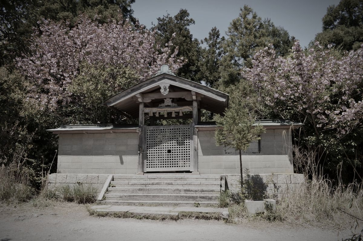 葛木二上神社のイメージ（モザイク処理済み）