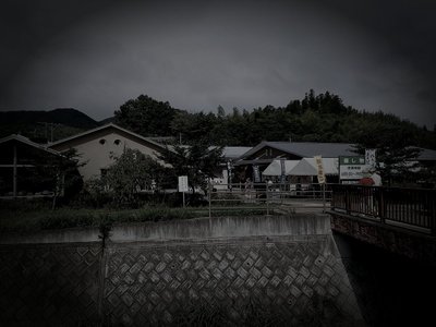 能勢町廃農村の山霊