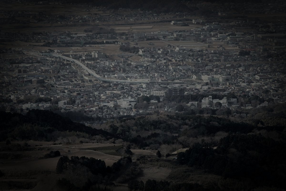 函南町廃農村の怪火のイメージ（モザイク処理済み）