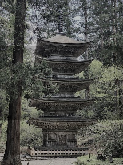 羽黒山五重塔