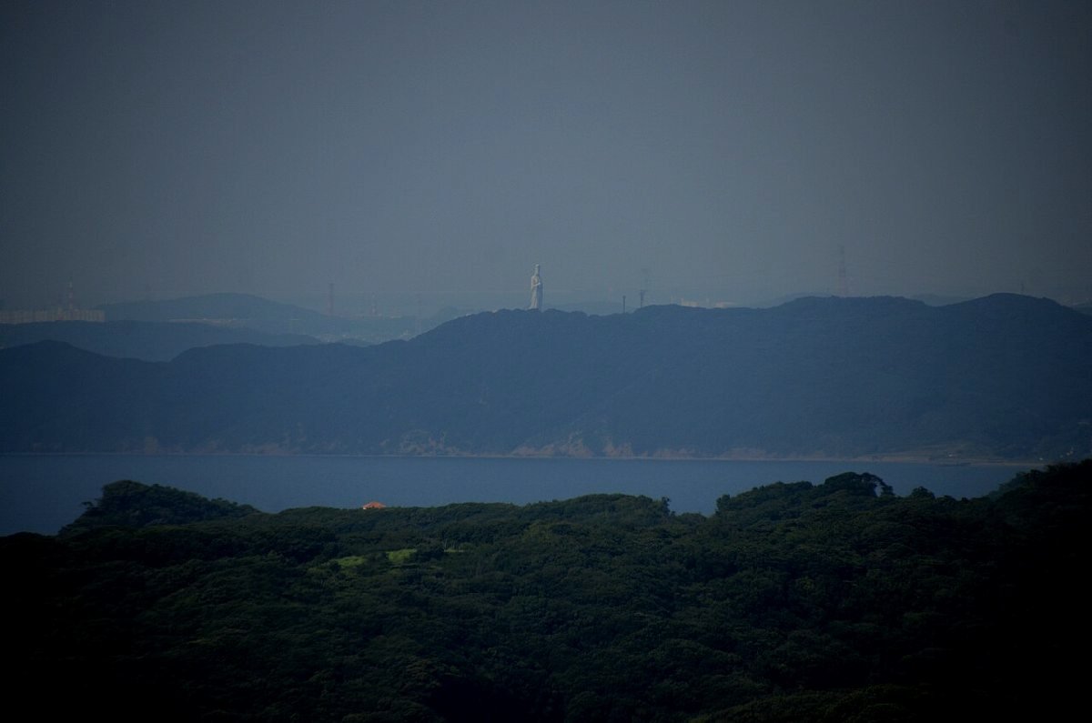 東京湾観音のイメージ（モザイク処理済み）