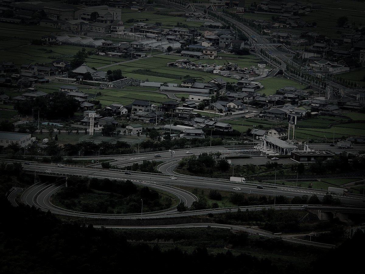 東温市の廃農家の霊のイメージ（モザイク処理済み）