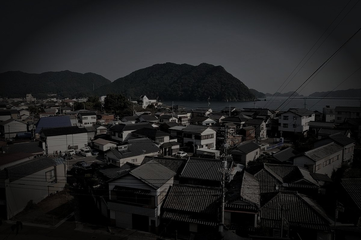 須崎市の廃工場の霊のイメージ（モザイク処理済み）