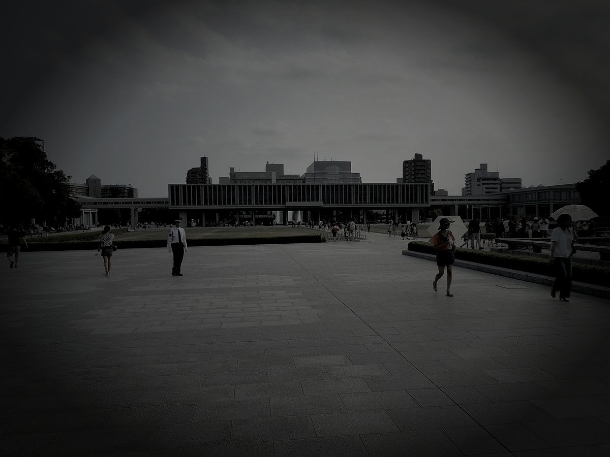 広島平和記念公園（元安川水辺）のイメージ（モザイク処理済み）