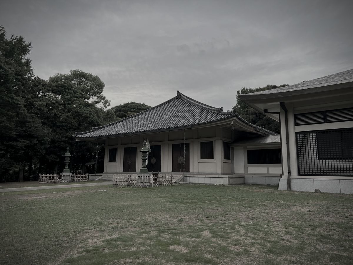 弘法寺の涙石のイメージ（モザイク処理済み）