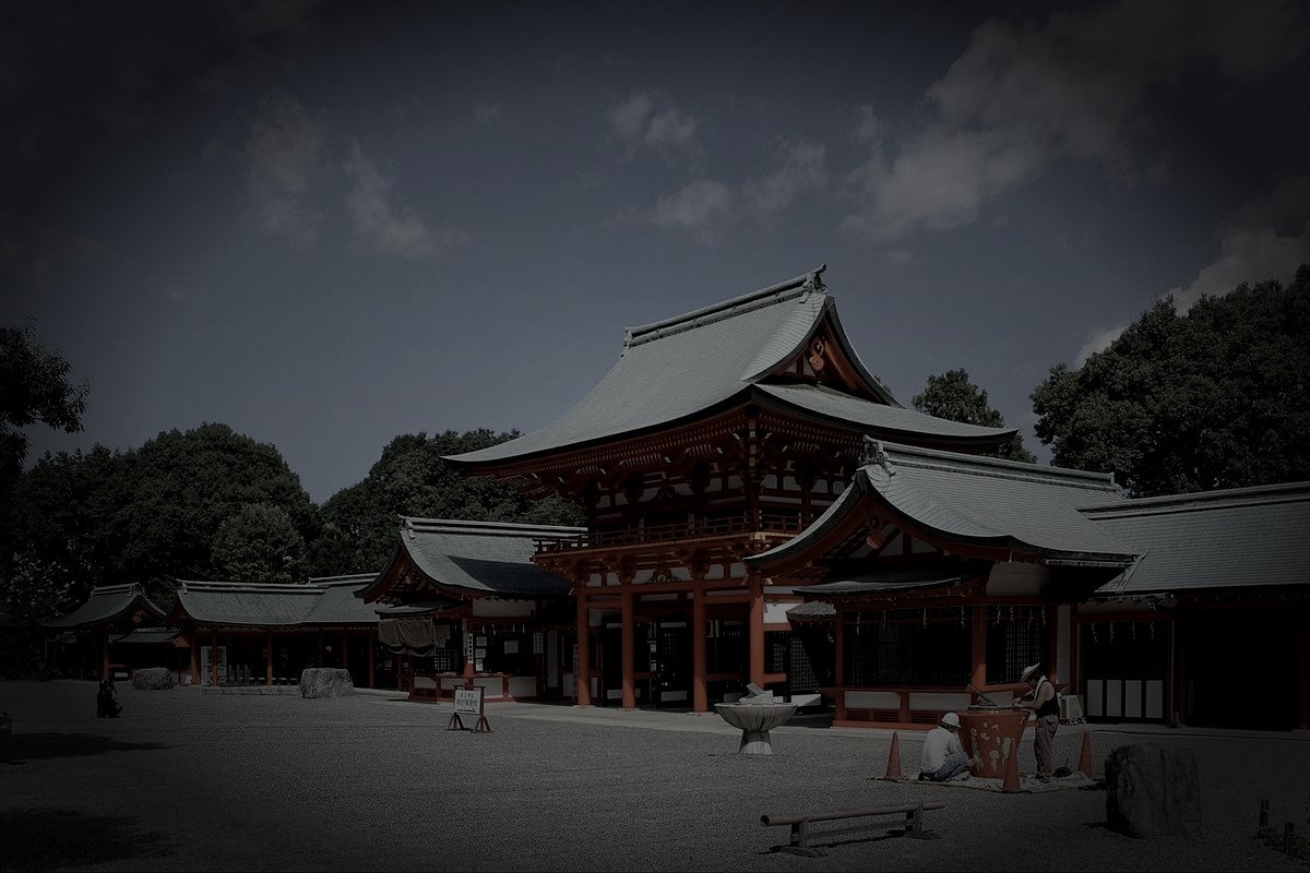 麻績村廃農村の怪異のイメージ（モザイク処理済み）