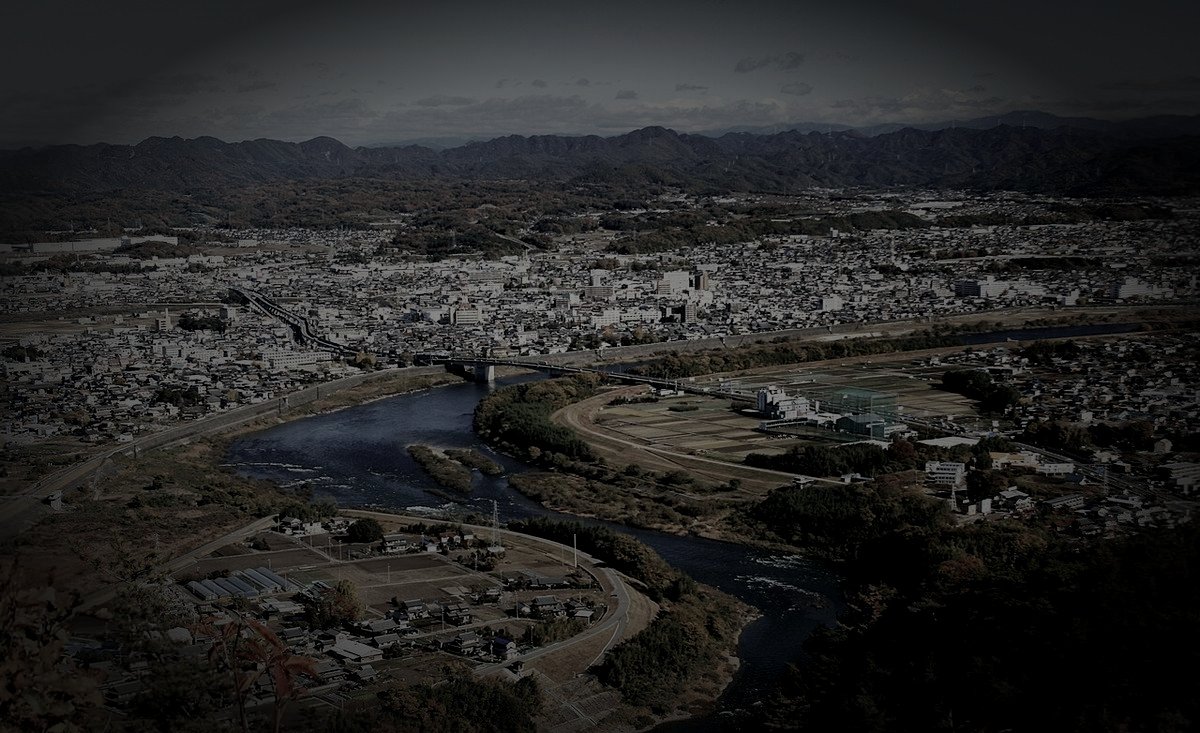 美濃加茂市廃工場の労働者霊のイメージ（モザイク処理済み）