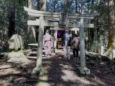 首塚大明神老ノ坂峠