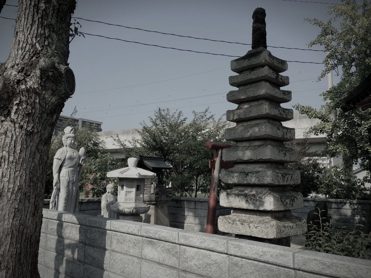 米一丸地蔵尊（米一丸の塔）のイメージ 1 / 2（モザイク処理済み）