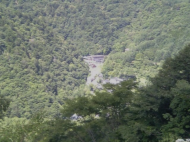 白骨温泉のイメージ（モザイク処理済み）