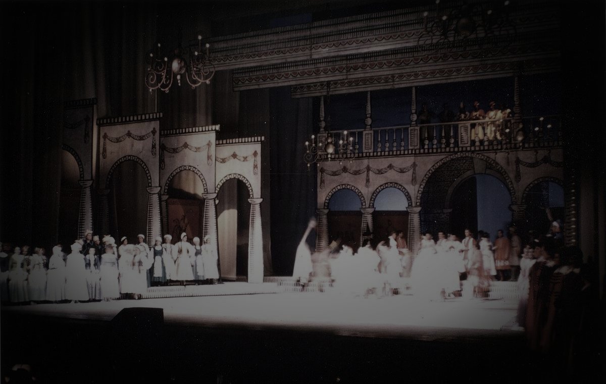 幽霊屋敷のイメージ（モザイク処理済み）