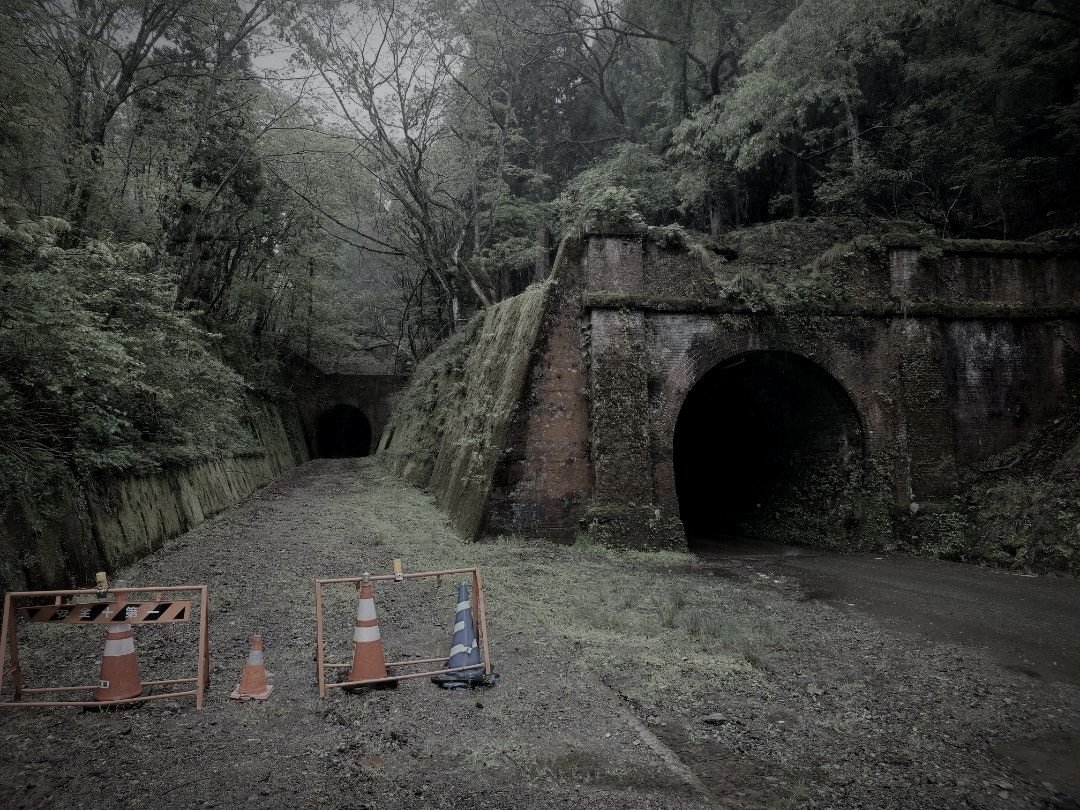 山中トンネル(旧北陸線山中トンネル)のイメージ(モザイク処理済み)