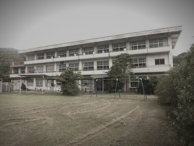 旧小豆島農業高校廃校 (香川県小豆郡土庄町の廃墟・残骸)