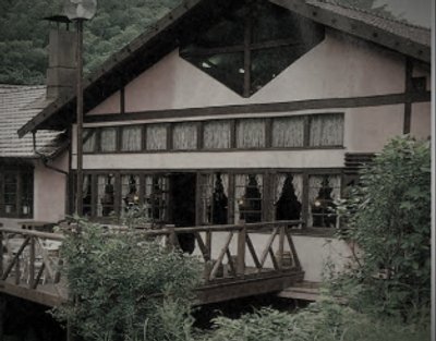 チロリン村跡