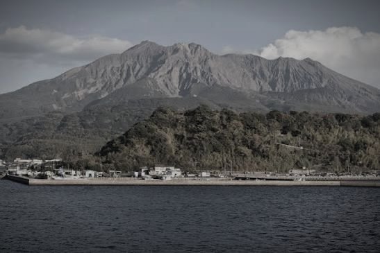 桜島溶岩原のイメージ（モザイク処理済み）
