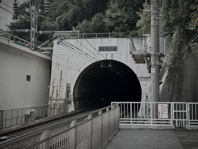 神戸岩・神戸隧道 (東京都檜原村の隧道・トンネル)