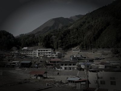 小菅村廃農村の山霊