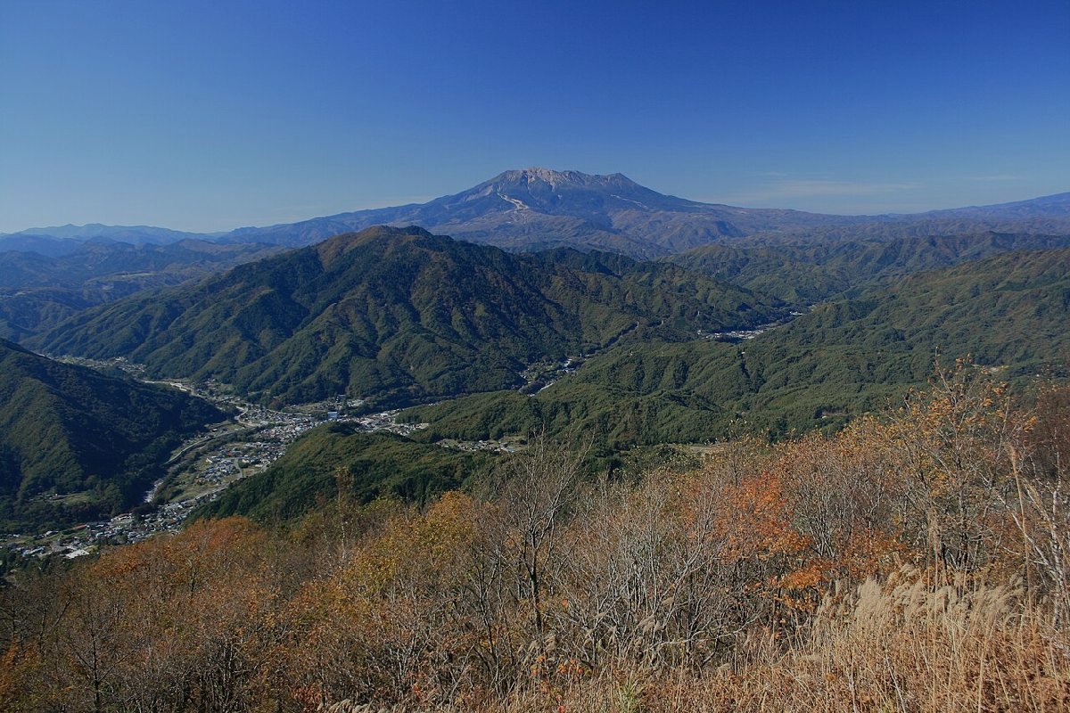 御嶽山登山道のイメージ（モザイク処理済み）