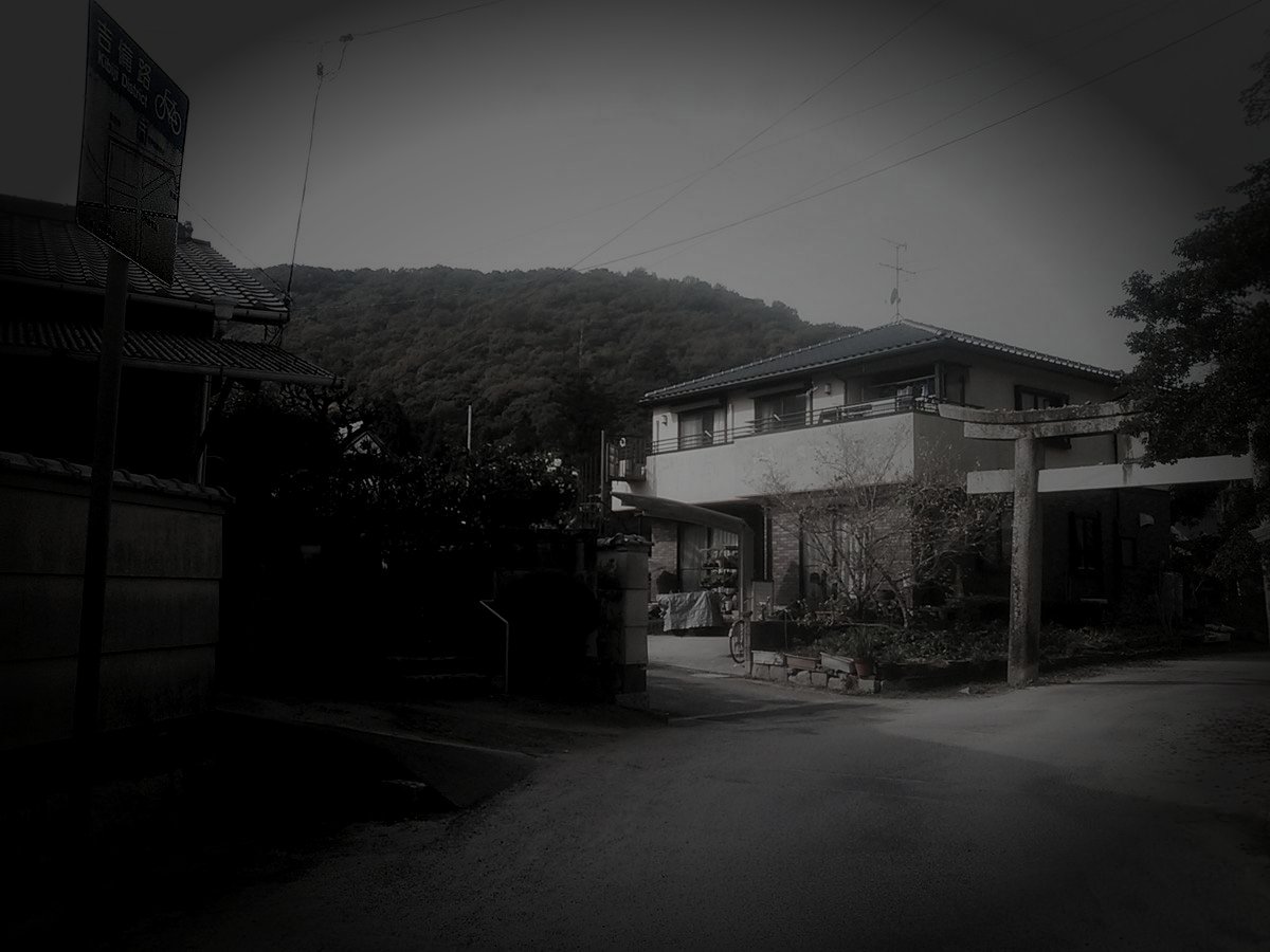 吉備路廃病院（旧吉備中央病院跡）のイメージ（モザイク処理済み）