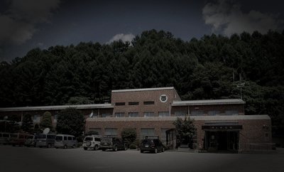 川上村廃農村の山霊