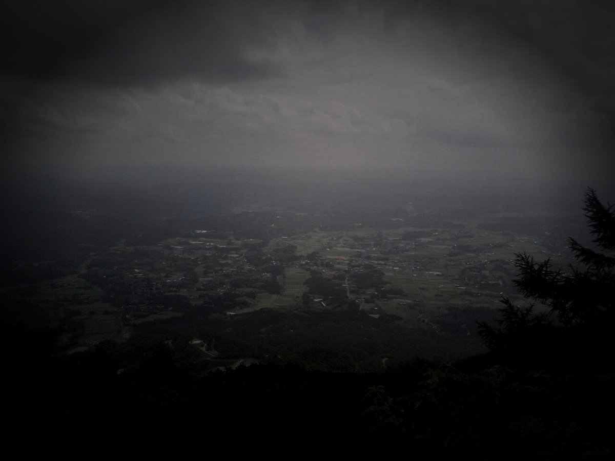 奈義町の廃棄された集落のイメージ（モザイク処理済み）