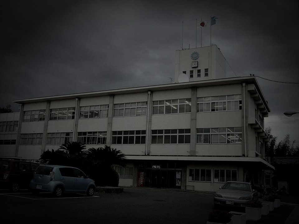 向日市廃農村跡の怪異のイメージ（モザイク処理済み）